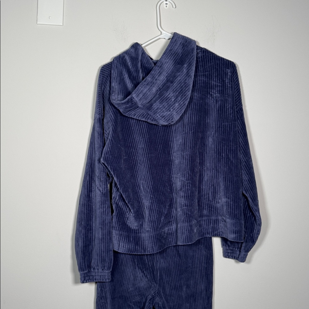 Aerie SET - Groove-On Velour Hoodie and Flare Pants in Fresh Bright - S - Picture 6 of 6
